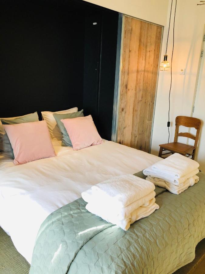 'Room Eleven' aan de Vecht Vreeland Buitenkant foto